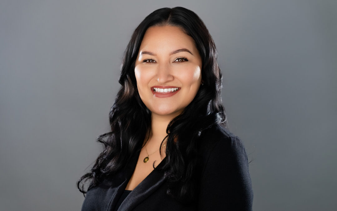 What to Wear for a Corporate Headshot (And What to Avoid)